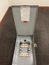 Siemens NR323 Series A Type 3R 100AMP Safety Disconnect