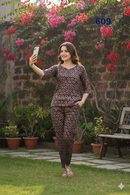 Women's Schiffli Embroidered Co-ord Set - Pin-tuck Tunic with Scalloped Hem and