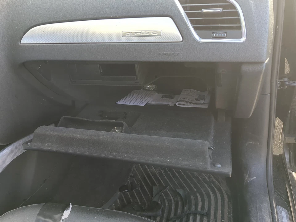 2009 Audi A4 Quattro caixa de luvas de passageiro porta compartimento de armazenamento ZZ3QU - Imagem 2 de 2