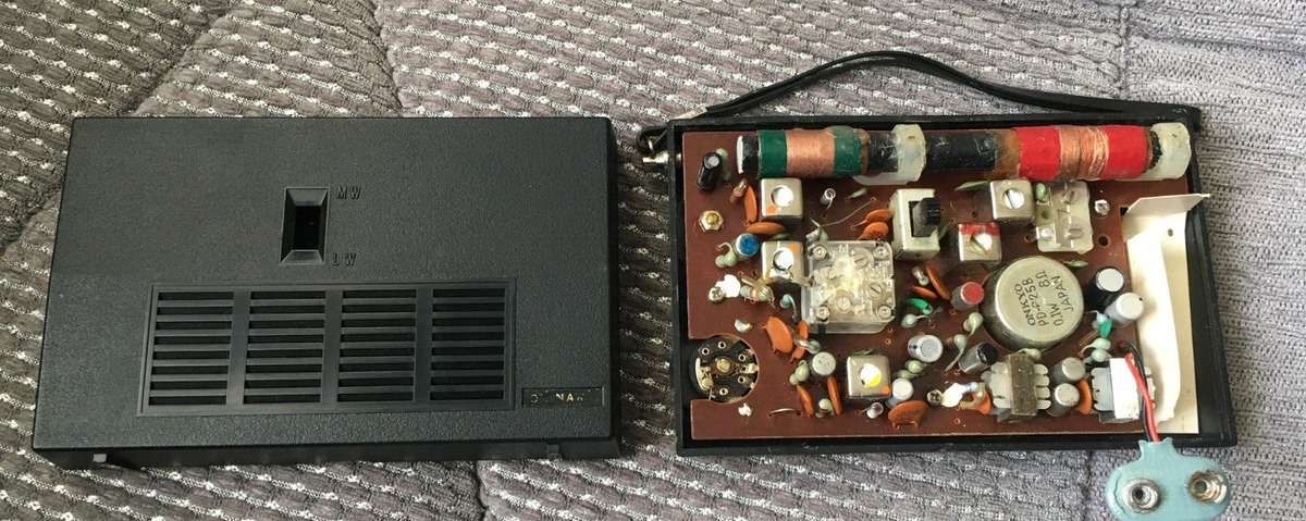 RADIO BEVOX 8 TRANSISTOR , Testé EUR 6,00 - FR