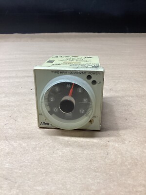 Allen Bradley  time relay 700-HRM12TA17 SERIES B #114M16