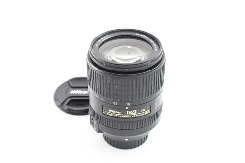 Nikon AF-S DX NIKKOR 18-300mm F3.5-6.3G ED VR (t9604) - Picture 1 of 10