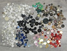 Mixed Lot Of 400 Buttons Round 2-Hole 4-Hole Flat Shank Assorted Colors