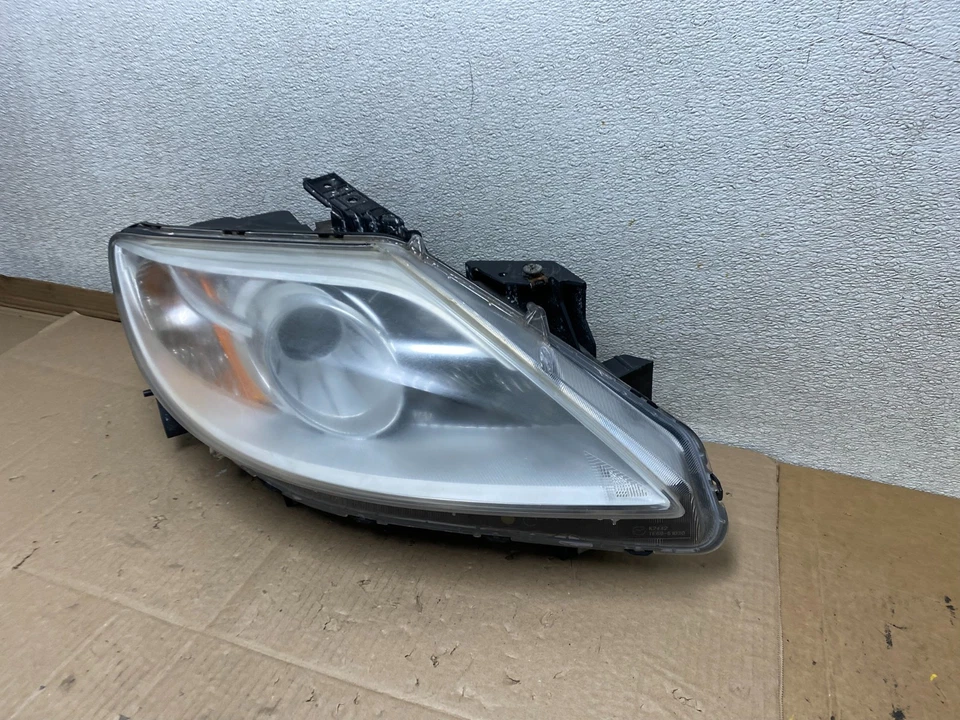 2010 - 2012 Mazda Cx9 Cx-9 Right Passenger RH Headlight Halogen Oem U6691 DW - Image 2 of 4