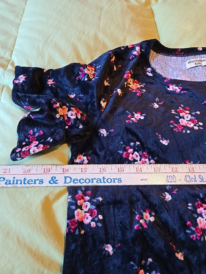 Abercrombie Niños Niñas Talla 15/16 Floral Terciopelo Top Azul Marino Volantes Manga Softcore Foto 4 de 4