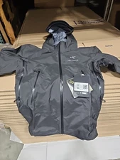 Arc’teryx Beta AR Jacket Men’s Medium Black 2025 Model BNWT