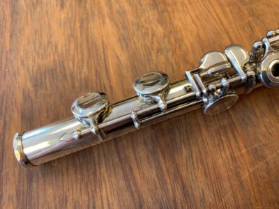 Pre Owned - MIYAZAWA FLUTE - 70S RE Nr. 45245 - Ships FREE Pre Owned - MIYAZAWA FLUTE - 70S RE Nr. 45245 - Ships FREE