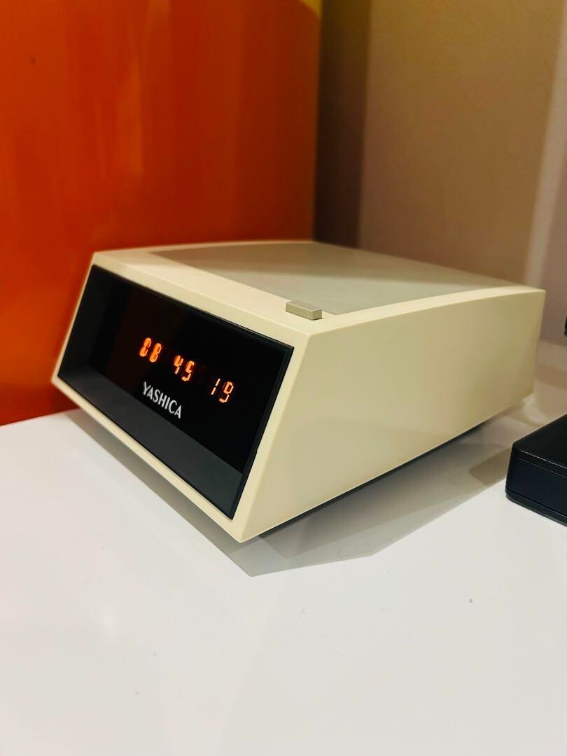 70s レアyashica digital calculator clock Rare 70s Yashica Digital Calculator Clock Vintage LED Desk Clock w