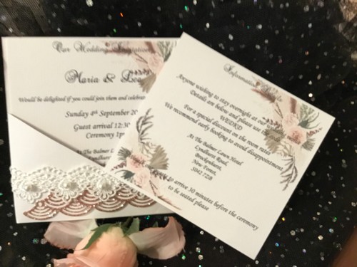 BOLSILLO DE 4 TARJETAS DE INVITACIÓN DE BODA DE COLECCIÓN ENCAJE BLANCO Y PERLAS CHAMPÁN DORADO - Imagen 10 de 10