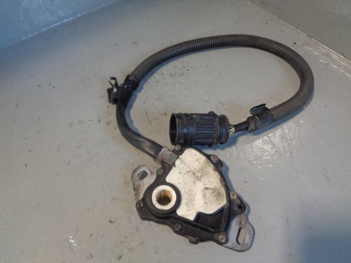 Freelander 1 Inhibitor Switch XYZ Gear Position Sensor Land Rover UHE500010 - Picture 7 of 12
