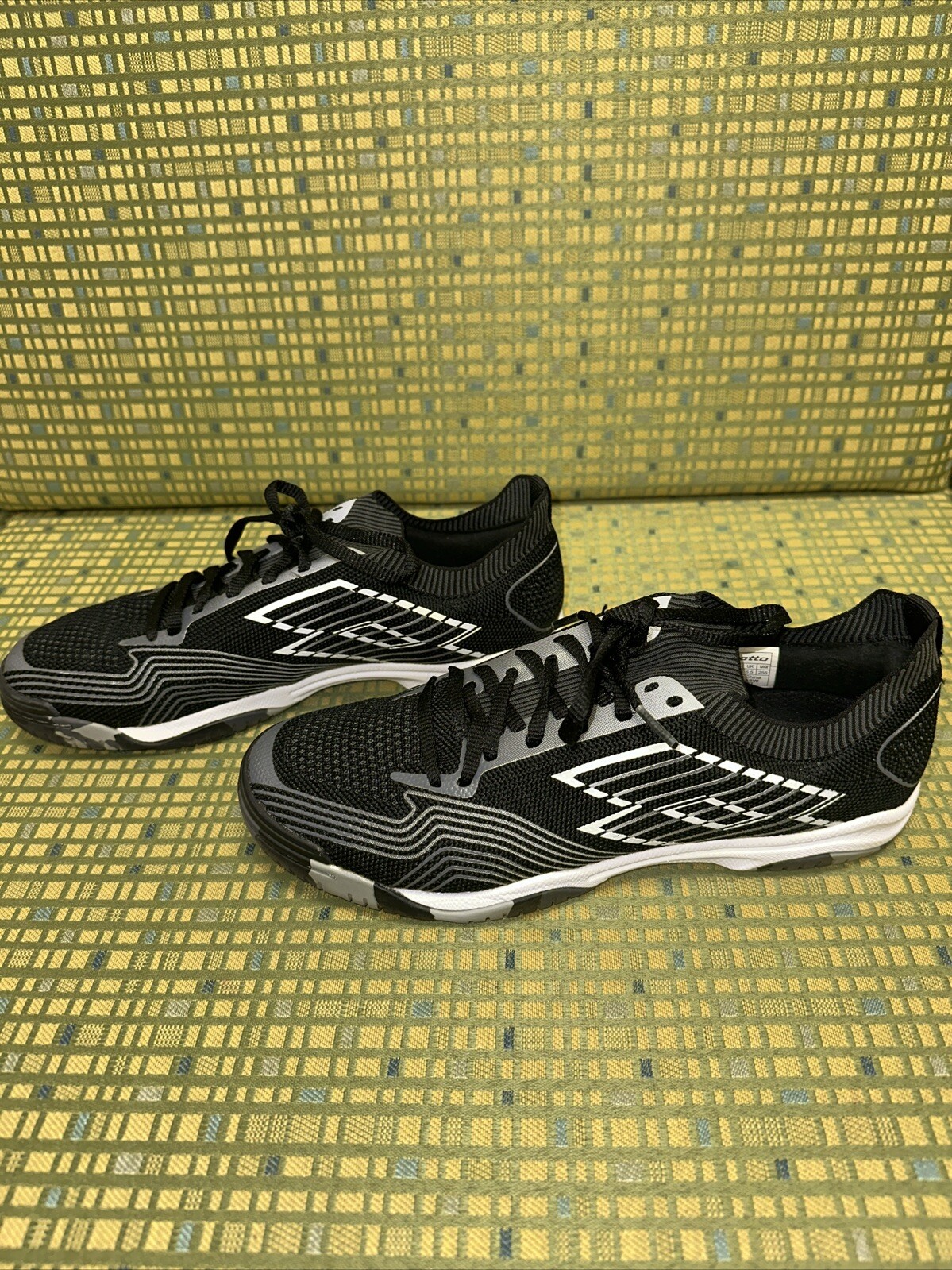 Lotto Tacto 250 ID Scarpe da Calcio indoor Uomo Taglia 7 5 Uomo Nero Vedi Desc