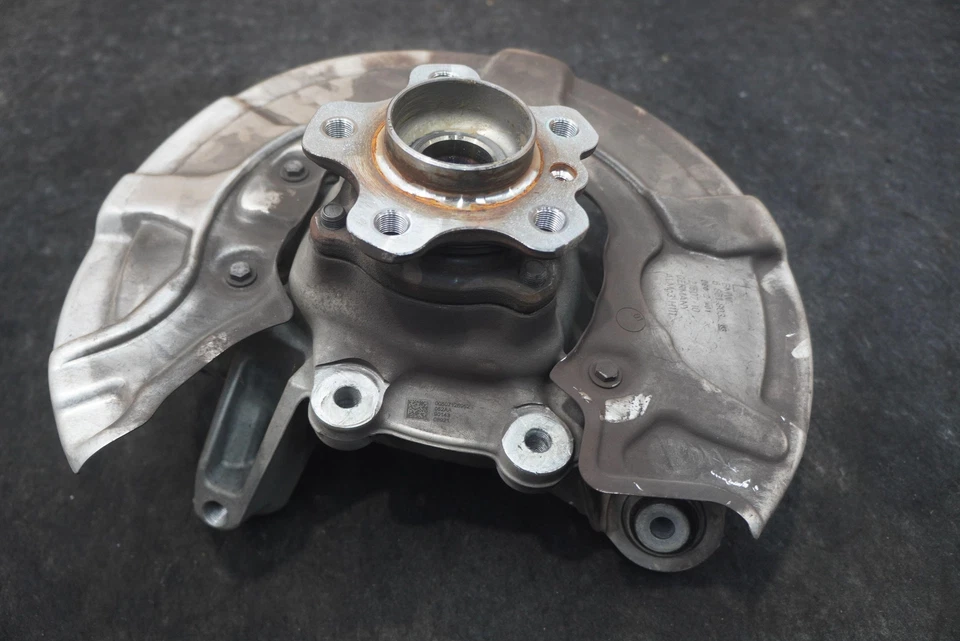 Подшипник ступицы заднего левого шпинделя кулака 33306854117 от оригинального производителя BMW 840i 850i G16 - Изображение 2 из 4