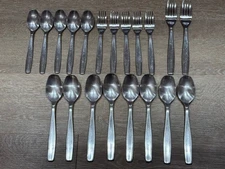 23 pcs - Gourmet Settings GS CRUISE 18C Stainless Glossy Silverware Flatware lot