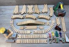Vintage Thomas Wooden Railway Lot Of 48 pieces/Tracks/people/tunnel/accessories