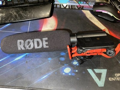 RODE VideoMic Directional On-Camera Microphone with Rycote Suspension (VM-R)