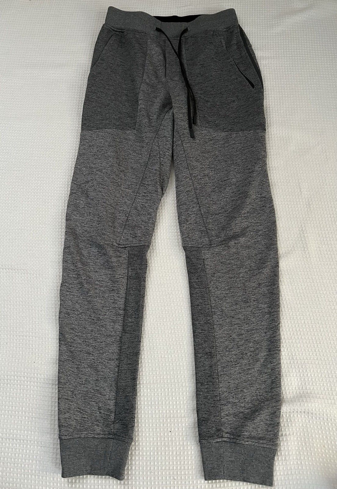 Lululemon Men’s Textured Tech Jogger Graphite Gray Vapor Size XS