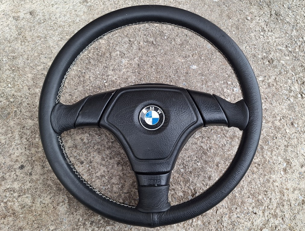 Picture 1 of 4