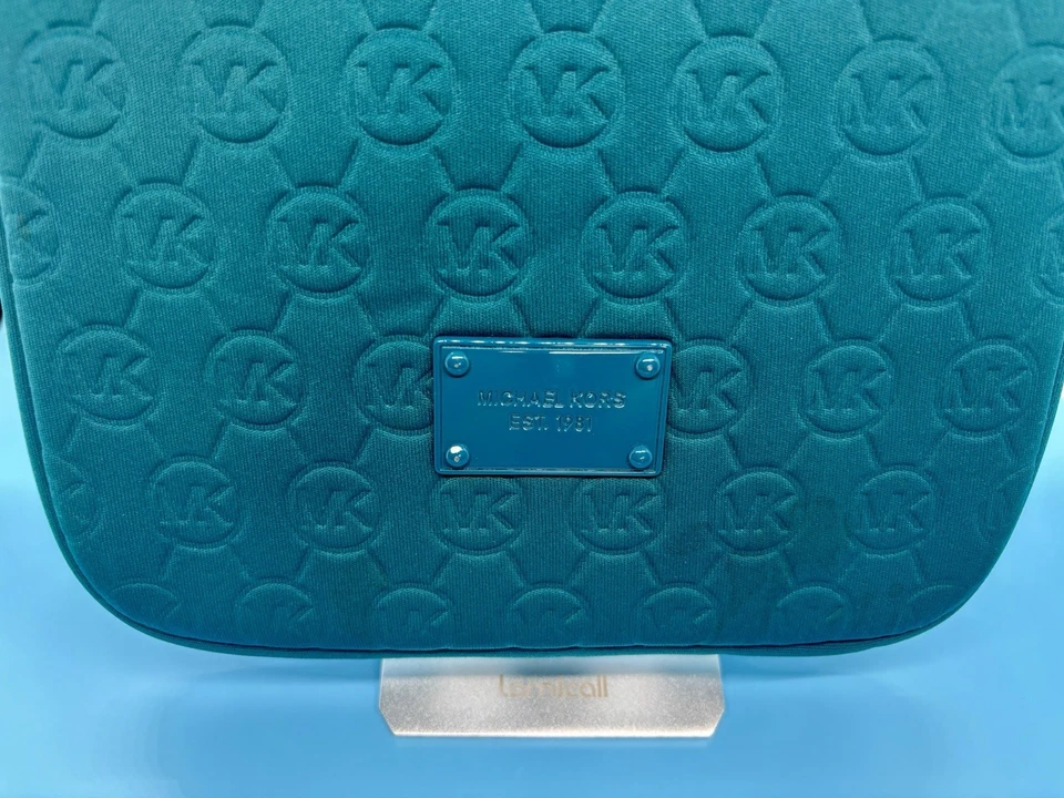 "Funda para tablet Michael Kors iPad verde azulado neopreno acolchada cierre de cremallera 8,5"" de ancho x 10"" de alto" Foto 2 de 4