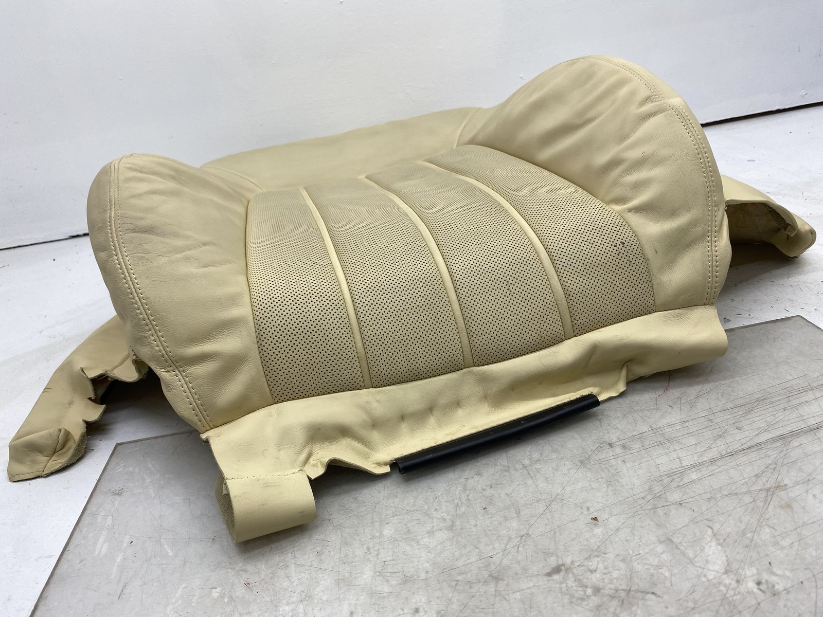 2010-2020 BENTLEY MULSANNE FRONT RIGHT UPPER SEAT CUSHION W/ BLOWER MOTOR *WEAR*