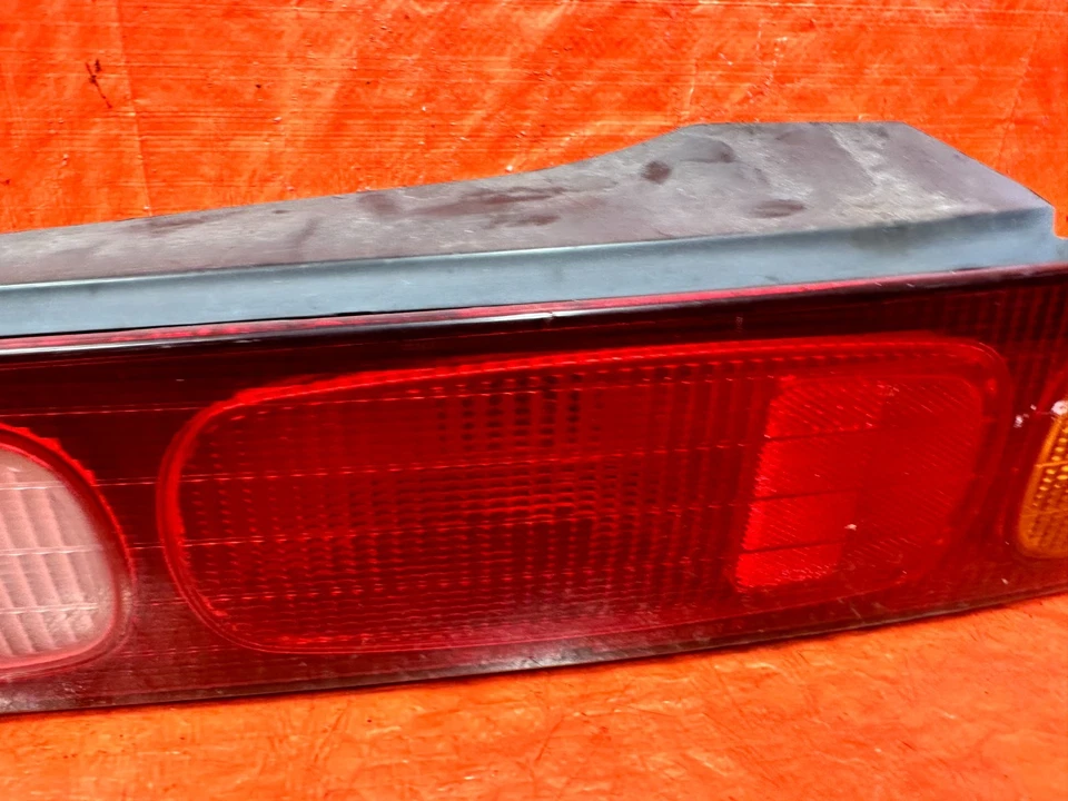 94-97 ACURA INTEGRA 2D - LUZ TRASERA DERECHA PASAJERO - OEM #309 Foto 4 de 4