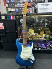 Fender Squier Stratocaster Classic Vibe 60s Electric Guitar Lake Placid Blue