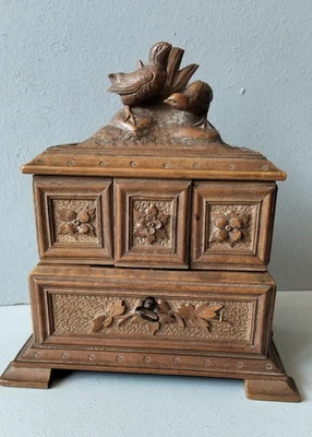 Antique Black Forest Carved Jewelry Box With Bird Top As Is.Needs Repair - Photo 1/4