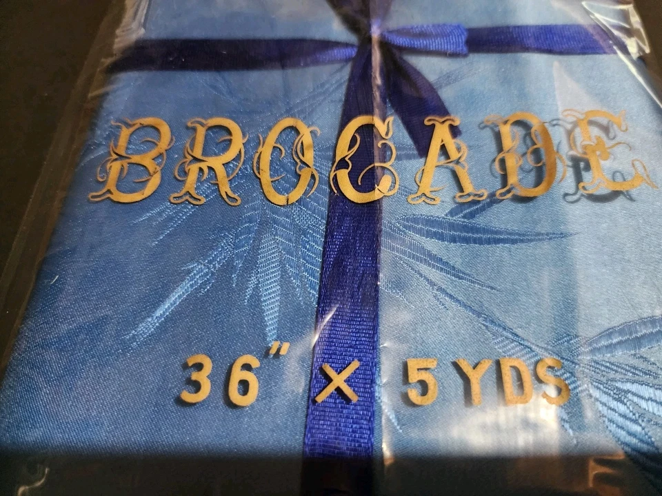 Tela de mezcla de seda BROCADE 50 % seda 50 % rayón 100 % trama. Foto 2 de 4