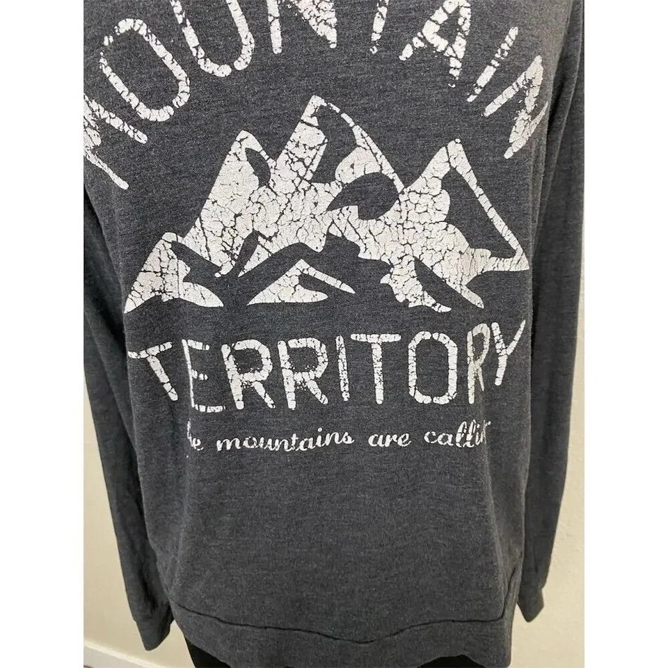 P.J. Pullover Salvage Anthropologie Gris Cuello Redondo Talla S Gráfico Informal 2135 Foto 3 de 4