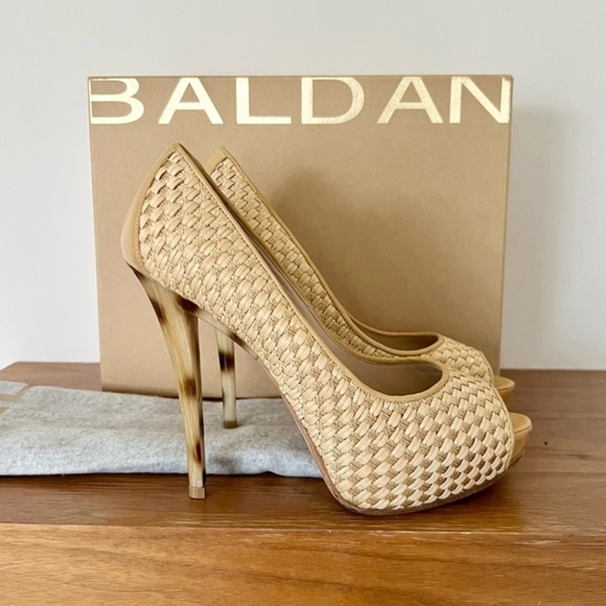 BALDAN バルダン ⭐ スエードパンプス 36.5 BALDAN バルダン ⭐ スエードパンプス 36.5