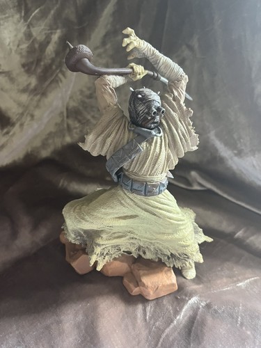 COLLECTABLE Star Wars Unleashed Tusken Raider Sandpeople Statue Figure Hasbro - Picture 6 of 24