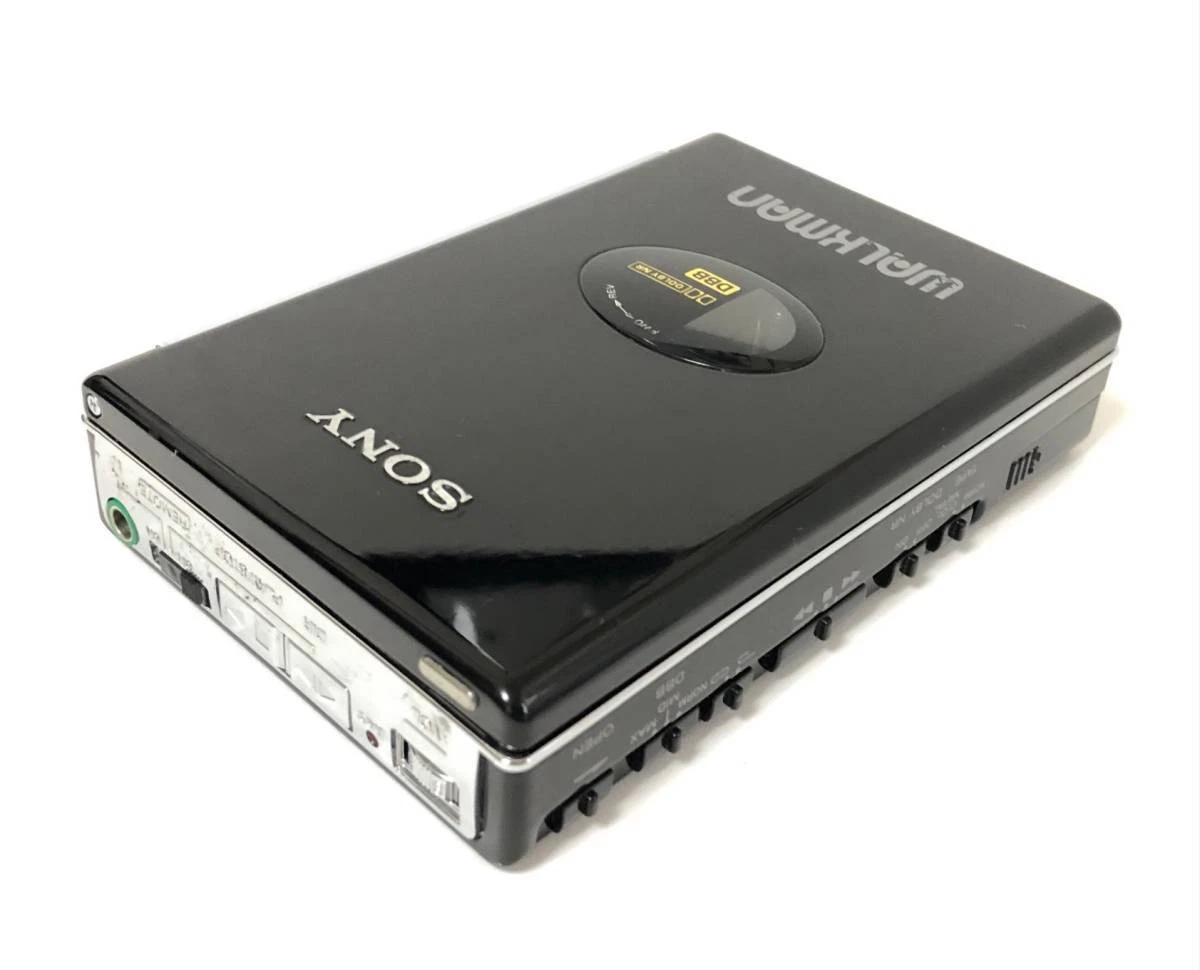 ジャンク品】 SONYカセット WALKMANWM-550C SONY カセットWALKMAN WM