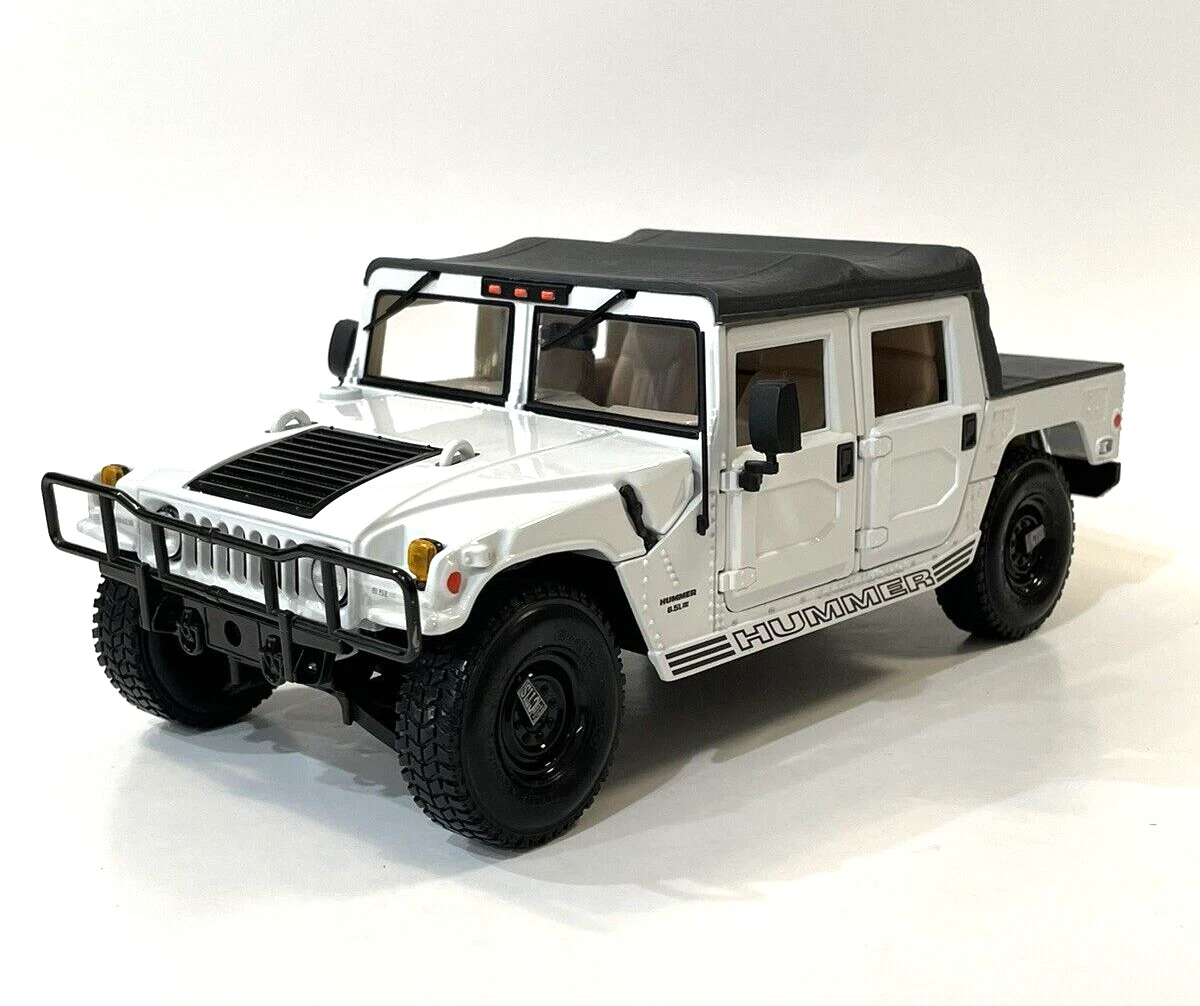 H1 HUMMER White Soft Top Maisto 1/18 Diecast Special Edition Model 4x4 Truck