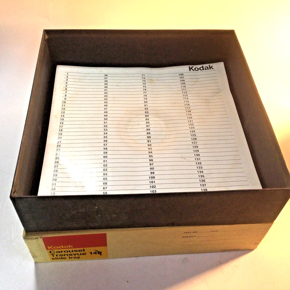 Kodak Carousel Transvue 140 Slide Tray . TO WATCH SLIDES THIS IS A SQUARE DEAL - Image 4 of 4