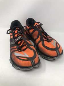 brooks orange shoes