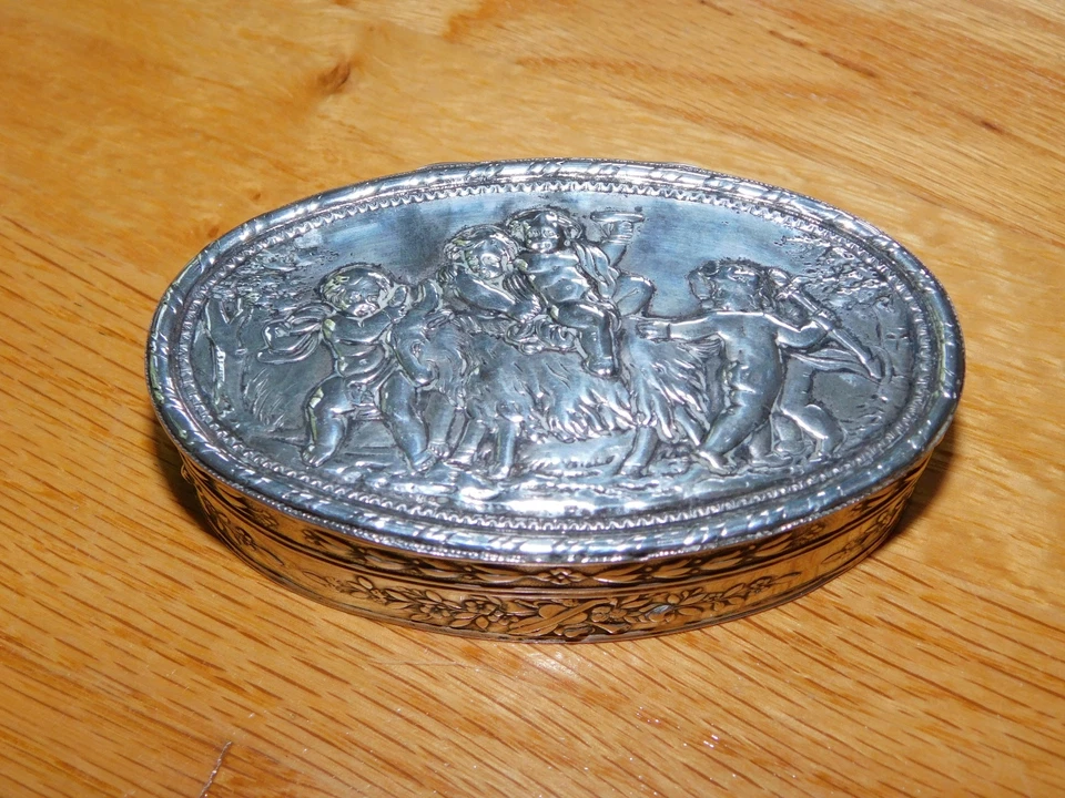 1806 Dated Austrian Repoussé Classical Youth & Ram Scene Silver Table Snuff Box - Image 3 of 4