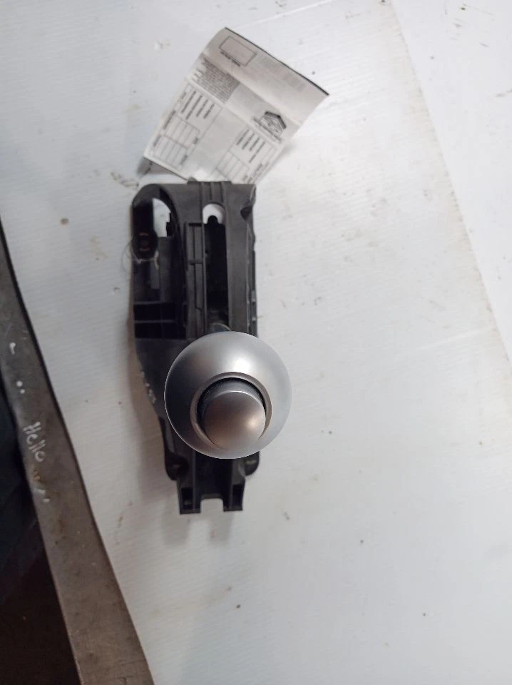 03-06 Chevy SSR transmisión automática palanca de cambios palanca de cambios piso con perilla genuina 2003500 Foto 3 de 4