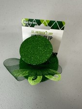 St. Patrick  s Day Leprechaun Top Hat Hair Bow Clips Green Clover Shamrock