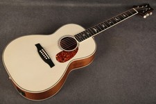 PRS SE P20E Electro-Acoustic-Antique White-2nd Hand