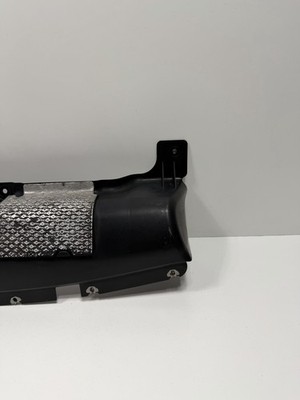 プリング 2017-2019 Ford Fusion SE Rear Bumper Lower Splash Heat Shield
