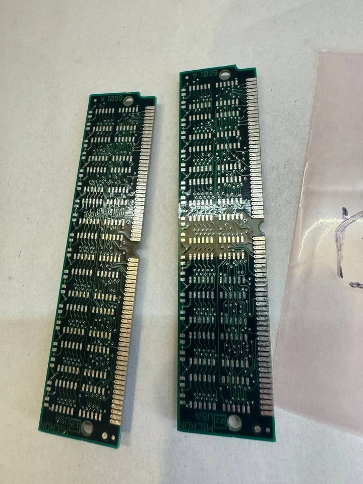 Vintage Memory Lot – 2× Micron MT8D432M-6X + 1× Hitachi HM5216805TT10H - Image 4 of 4