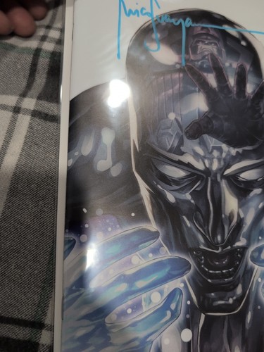 Death of Silver Surfer #1 HeroesCon Whiteout Virgin SIGNED Mico Suayan LTD 500 - Imagen 6 de 8