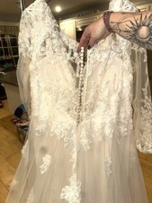 wedding dress size 18w