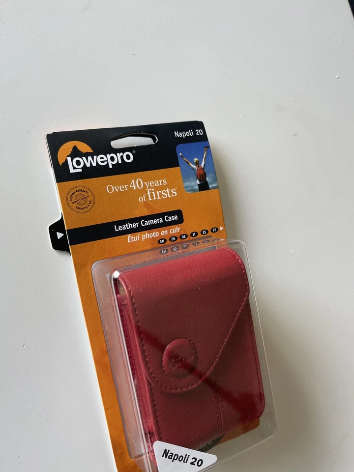 NEW OEM LOWEPRO Napoli 20 RED Nappa Leather Compact Universal Camera Case - Image 2 of 4