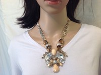 White House Black-market Gorgeous Necklace Big Stones White House Black-market Gorgeous Necklace Big Stones
