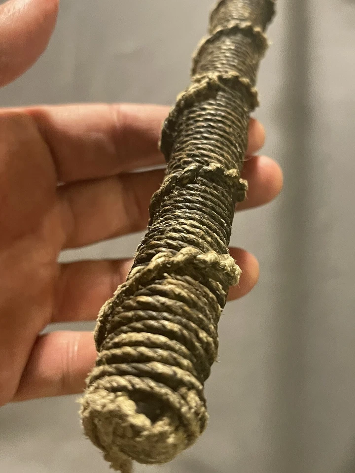 Antiguo bastón decorado con nudo de marinero arte popular náutico Foto 4 de 4