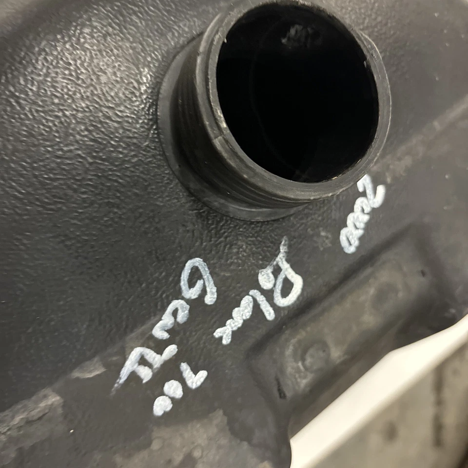 2000 Polaris Rmk 600 700  Gas Fuel Tank Gen ll Snowmobile Good. - Изображение 2 из 4