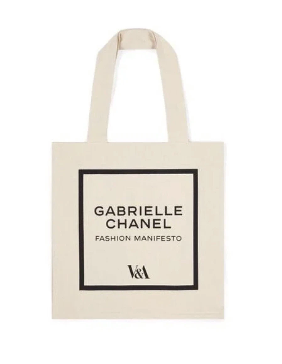 V A GABRIELLE CHANEL Fashion Manifesto Tote Bag Natural Limited
