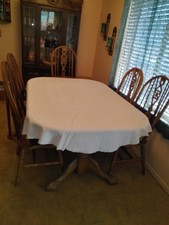 Oval, White Tablecloth 76 x 58 in. with 6 Matching Napkins, 16 x 16