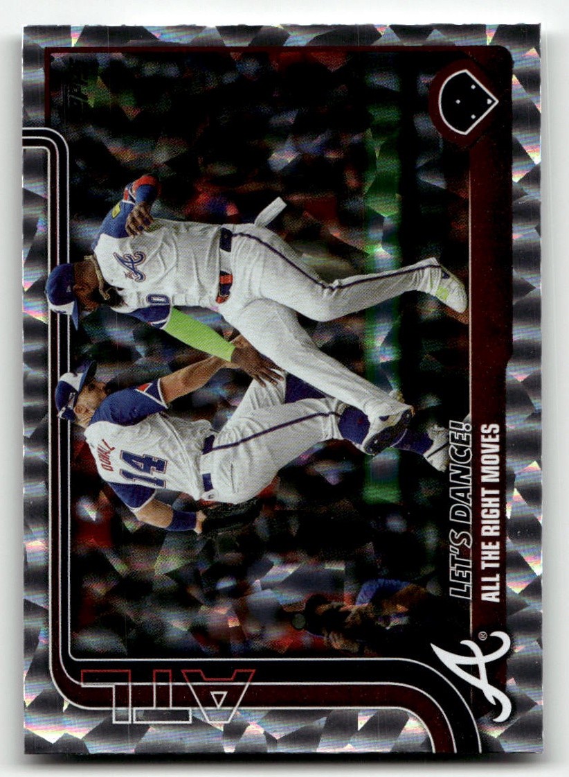 2025 Topps #237 Let’s Dance! All the Right Moves Silver Crackle Foilboard