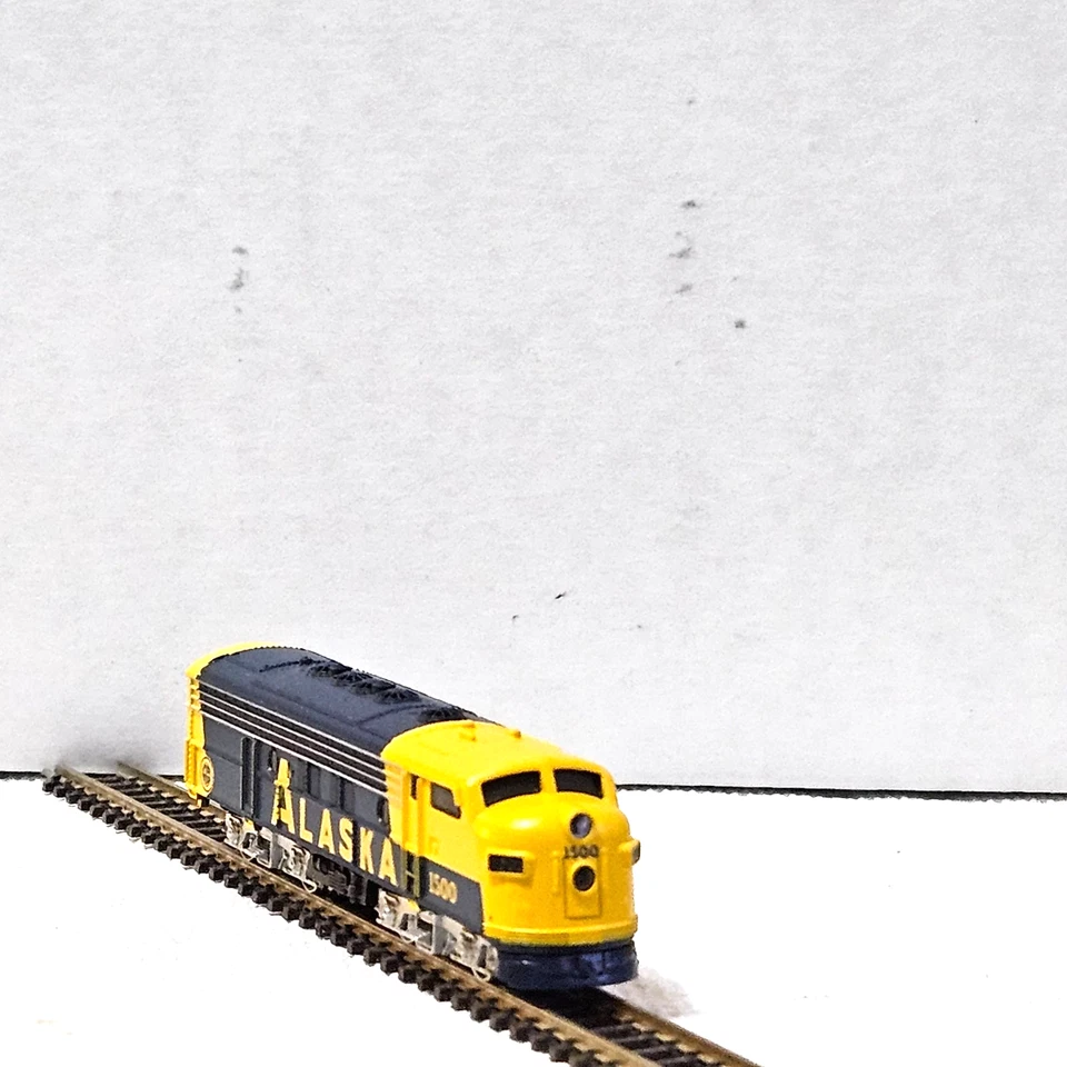 Marklin Z F7 Alaska Diesel Loco Upgraded W/ 5-Pole Motor - Image 4 of 4